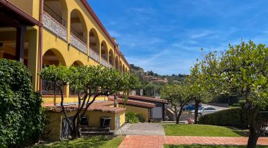 A 10 MINUTI DA TAORMINA VENDESI IN ESCLUSIVA HOTEL E SPA CON PISCINE RISTORANTE E VISTA MARE